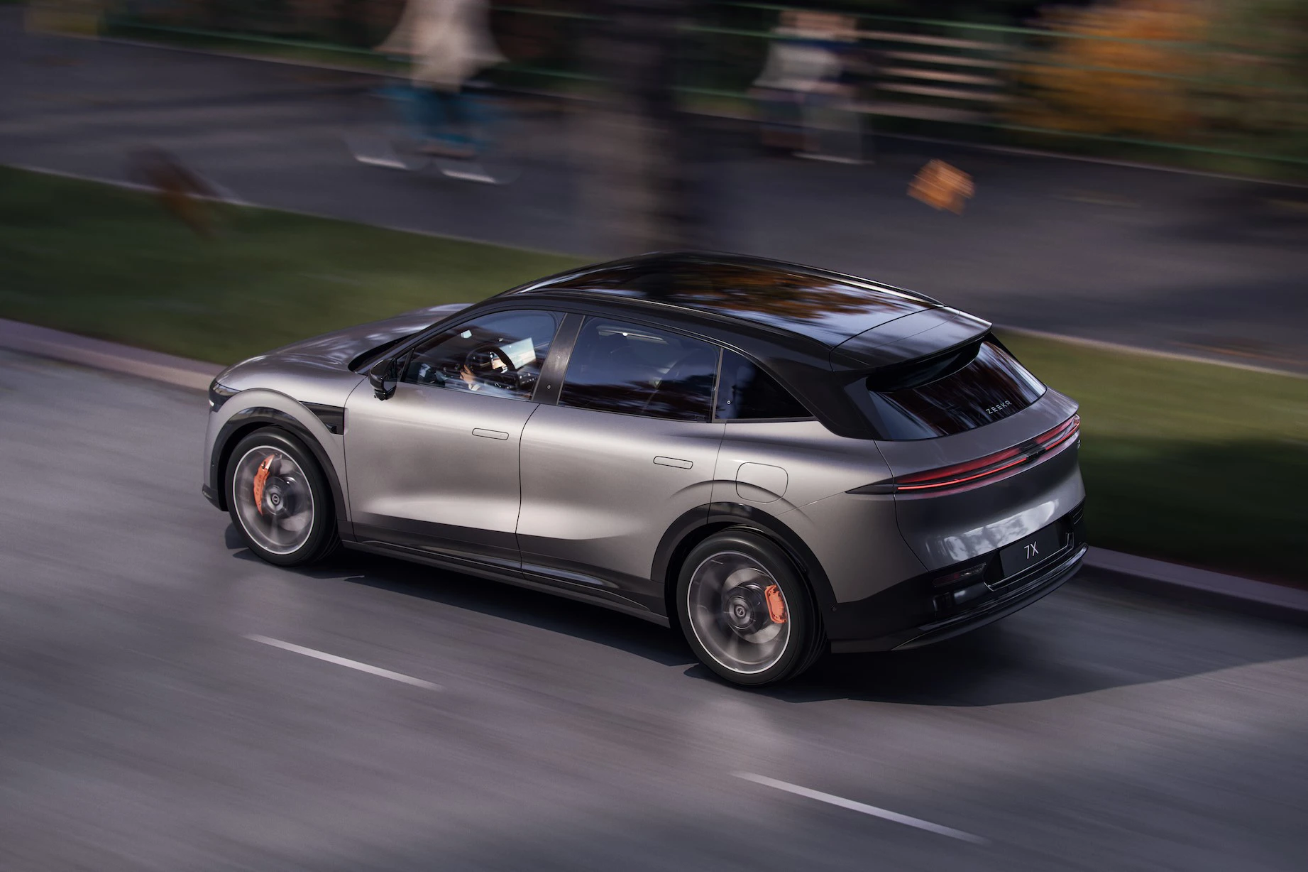 Zeekr 7X Long Range AWD dynamic view