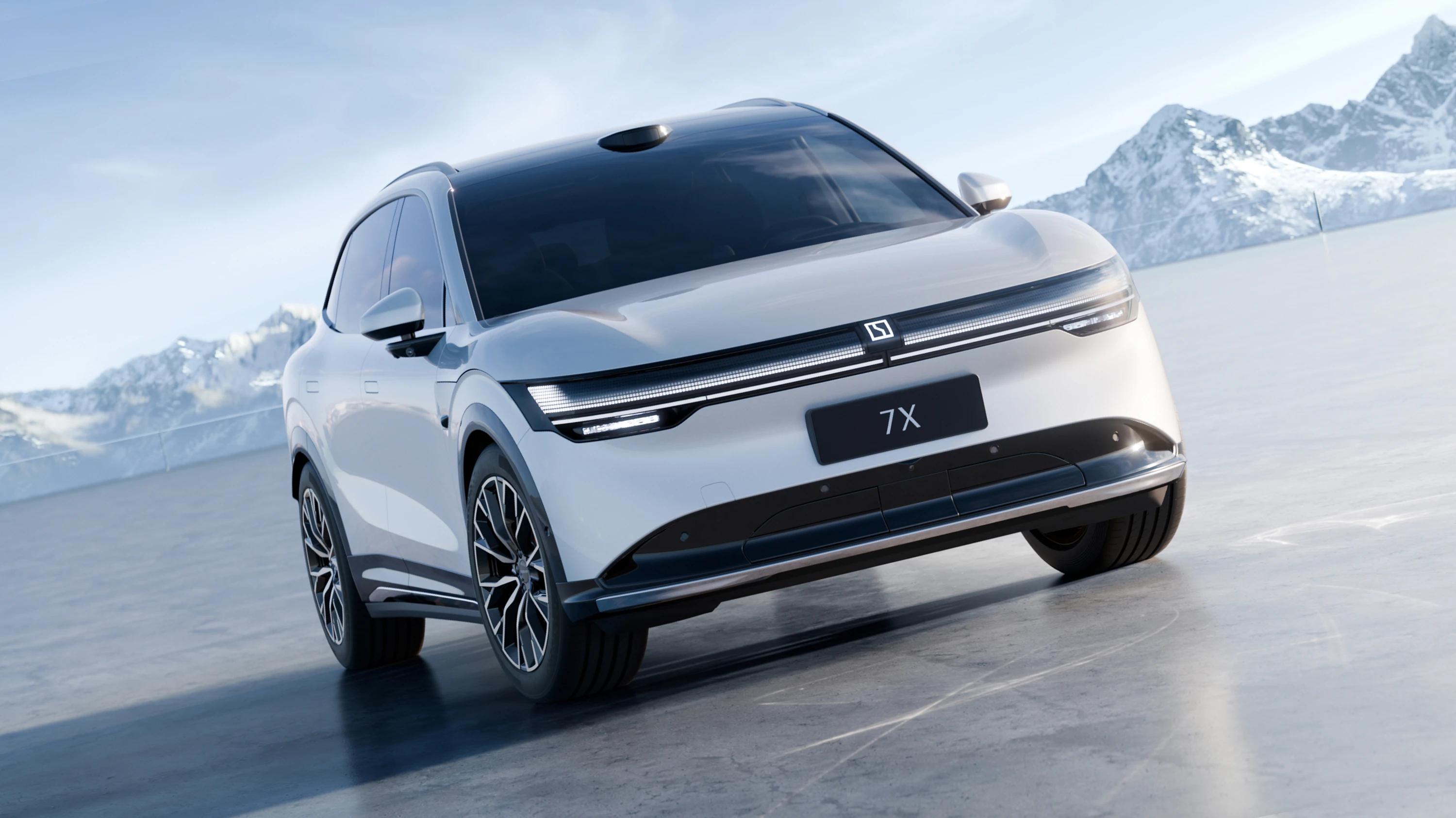 Zeekr 7X Long Range AWD exterior view