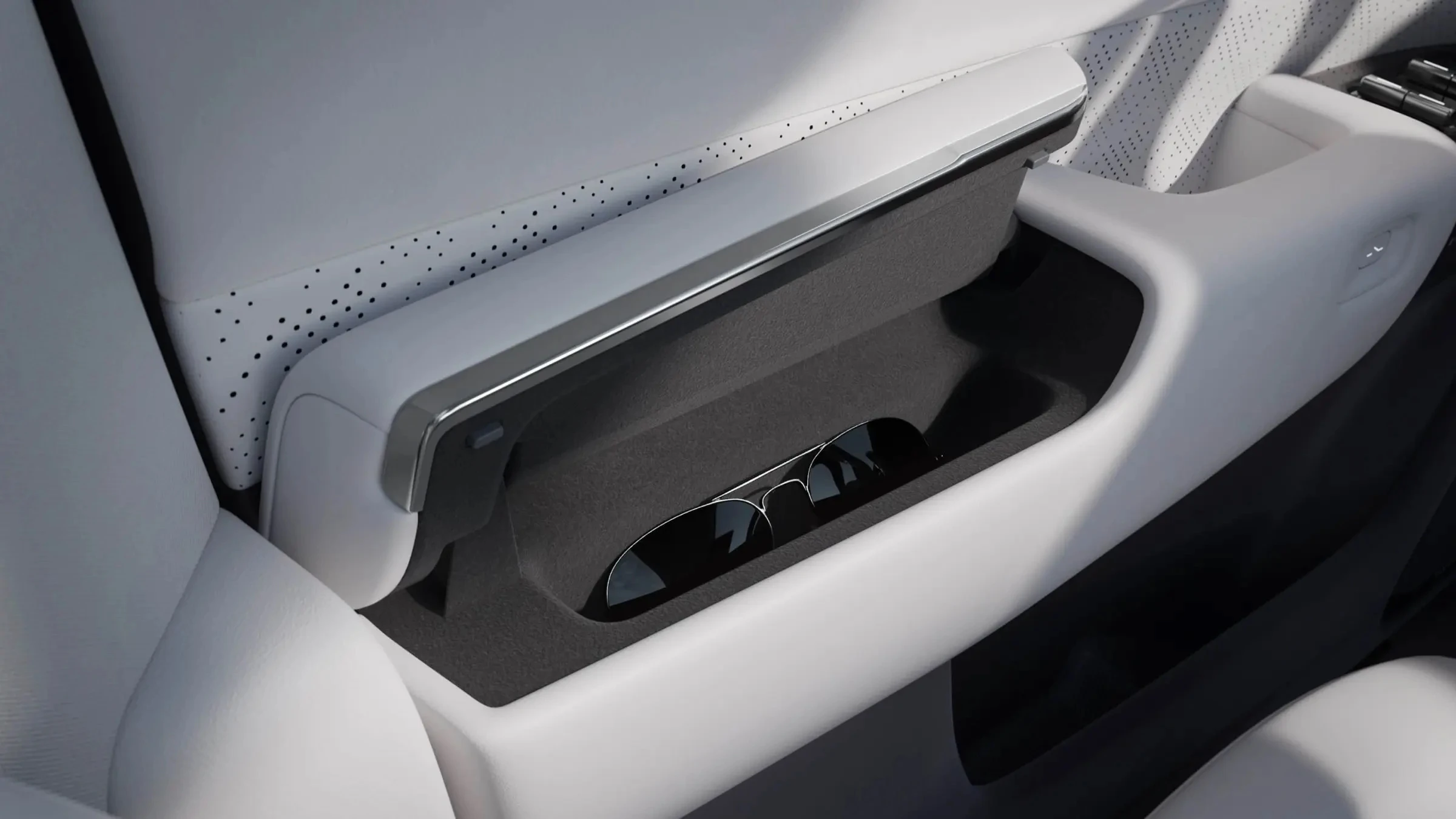 Zeekr 7X Long Range RWD storage view