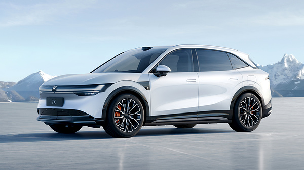 Zeekr 7X Long Range RWD exterior view
