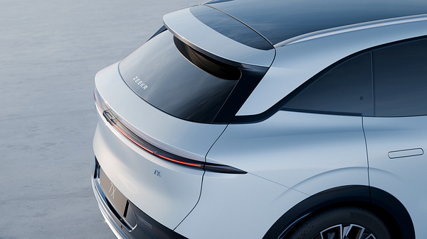 Zeekr 7X Long Range RWD exterior view
