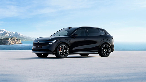 Zeekr 7X Long Range RWD exterior view