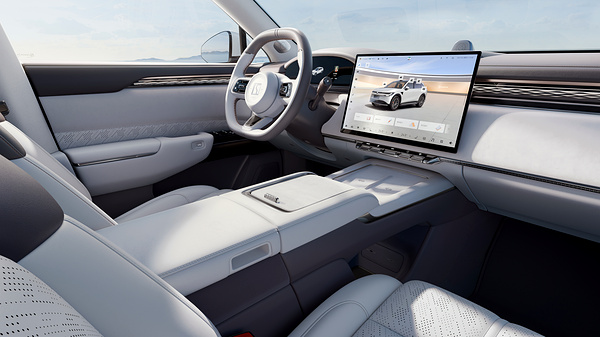 Zeekr 7X Standard Range RWD screens view