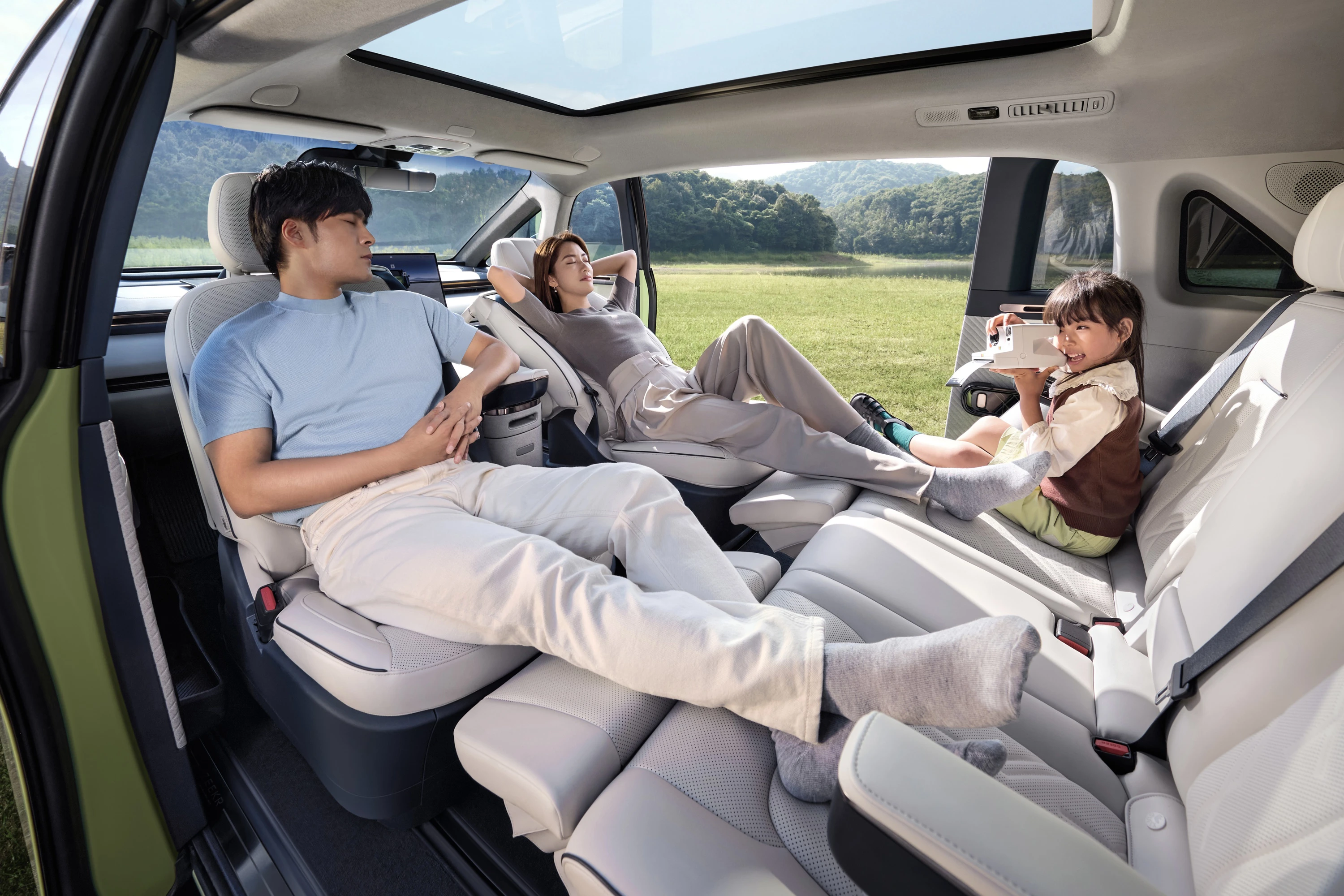 Zeekr MIX Standard Range RWD interior view