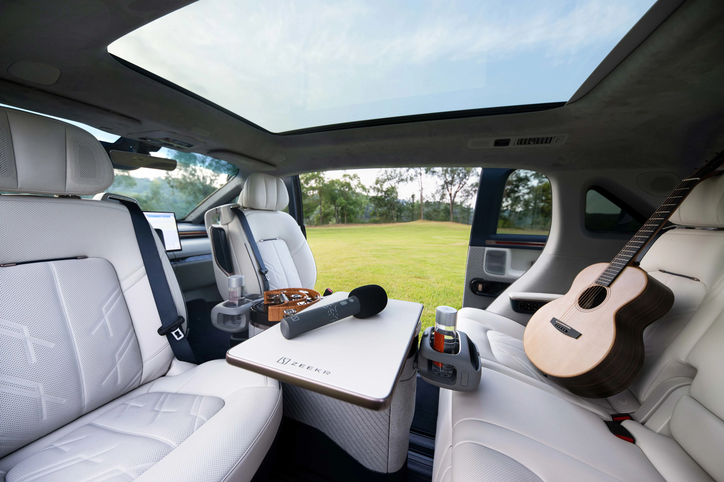 Zeekr MIX Standard Range RWD firstrowseats view