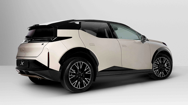 Zeekr X Privilege AWD exterior view