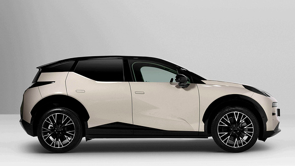 Zeekr X Privilege AWD exterior view
