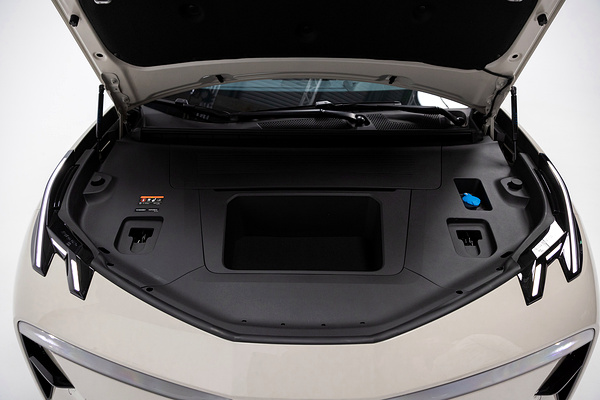 Zeekr X Privilege AWD frunk view